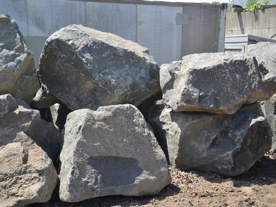 Trap Rock 1-8 ton